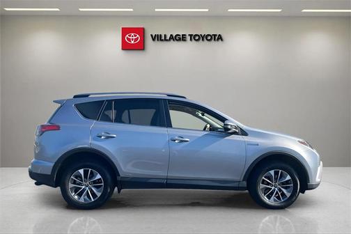 2018 Toyota RAV4 Hybrid XLE