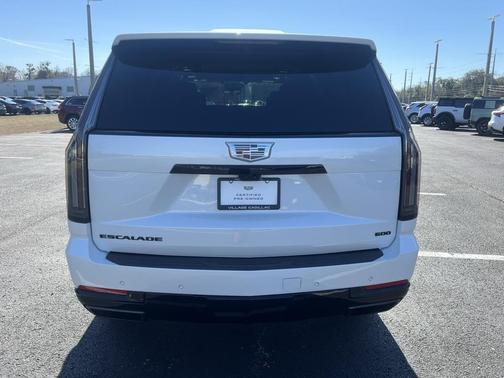 2025 Cadillac Escalade Sport Platinum