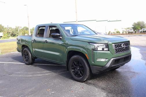 2023 Nissan Frontier SV