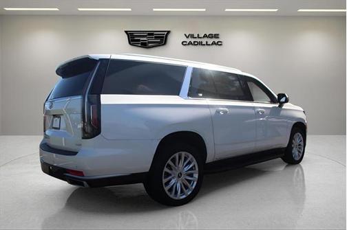 2024 Cadillac Escalade ESV Luxury