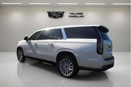 2024 Cadillac Escalade ESV Luxury