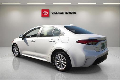 2024 Toyota Corolla Hybrid XLE
