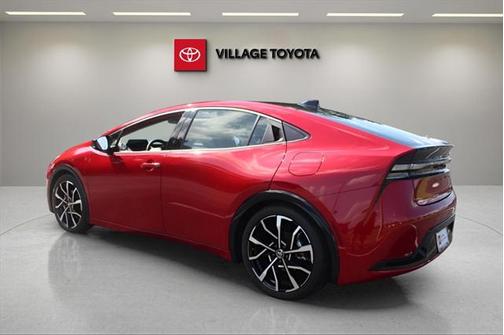 2025 Toyota Prius L