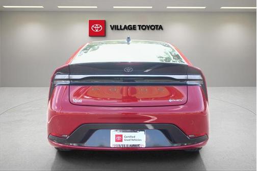 2025 Toyota Prius L