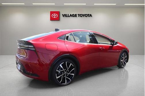 2025 Toyota Prius L