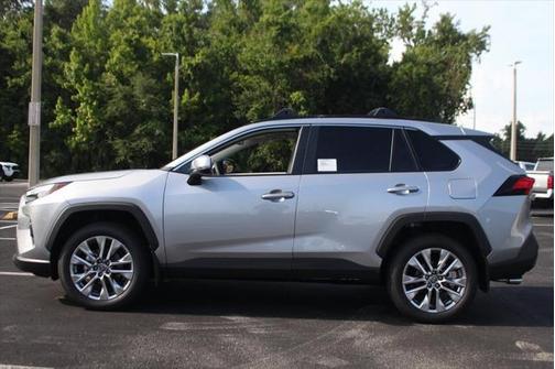 2025 Toyota RAV4 XLE Premium