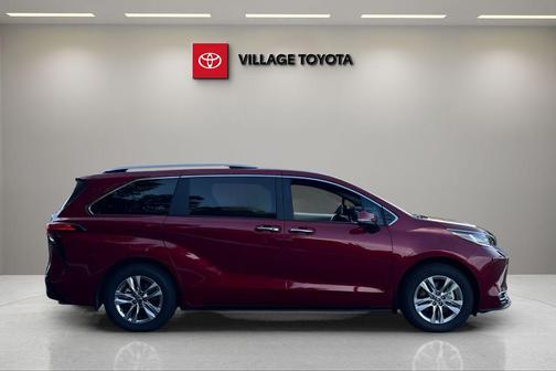 Ruby Flare Pearl 2026 Toyota Sienna Limited