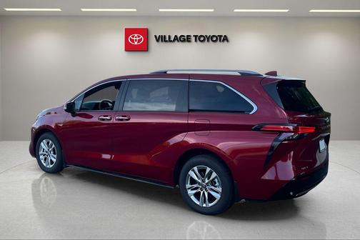 Ruby Flare Pearl 2026 Toyota Sienna Limited