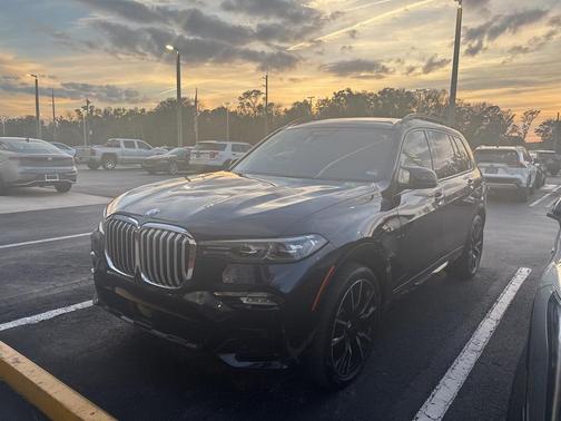 2019 BMW X7 xDrive50i