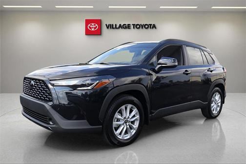 2025 Toyota Corolla Cross LE