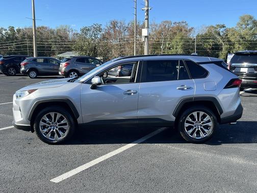 2021 Toyota RAV4 XLE Premium