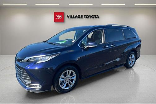 2022 Toyota Sienna Limited