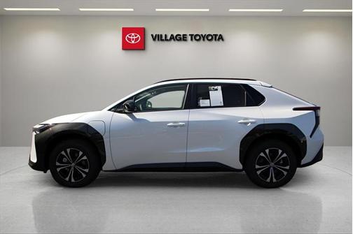 2025 Toyota bZ4X XLE