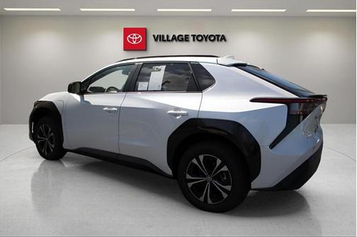 2025 Toyota bZ4X XLE