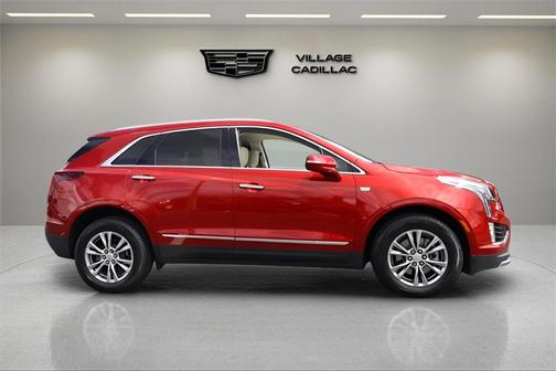 2022 Cadillac XT5 Premium Luxury