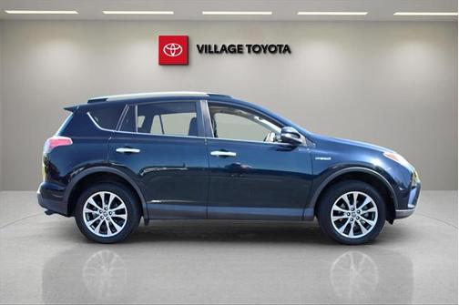 2018 Toyota RAV4 Hybrid SE
