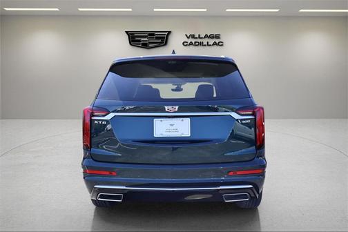 2025 Cadillac XT6 Premium Luxury FWD