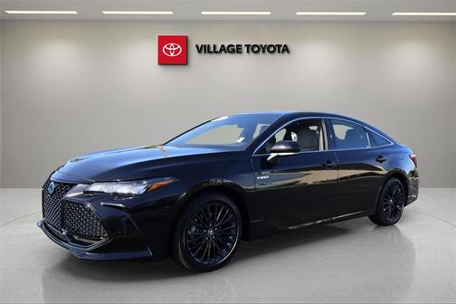 2019 Toyota Avalon Hybrid XSE