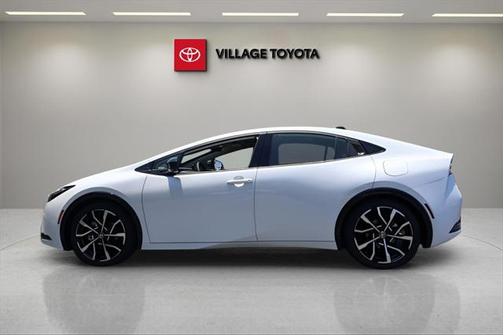 2025 Toyota Prius L