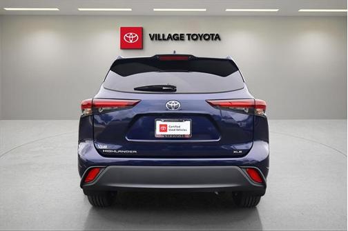 2025 Toyota Highlander XLE
