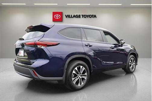 2025 Toyota Highlander XLE