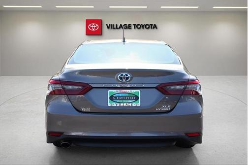 2023 Toyota Camry Hybrid XLE