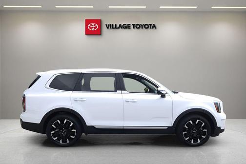 Glacial White Pearl 2024 Kia Telluride SX