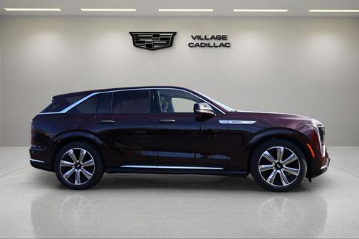 2025 Cadillac Escalade IQ Luxury 2