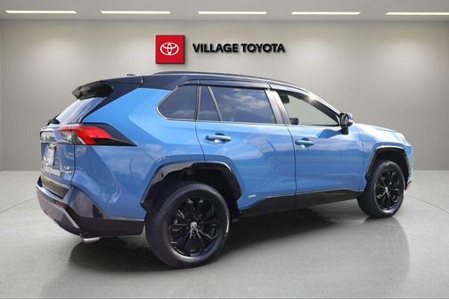 2023 Toyota RAV4 Hybrid SE