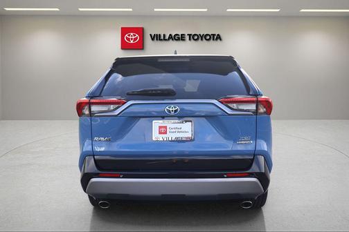 2023 Toyota RAV4 Hybrid SE