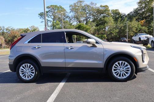 2024 Cadillac XT4 Luxury