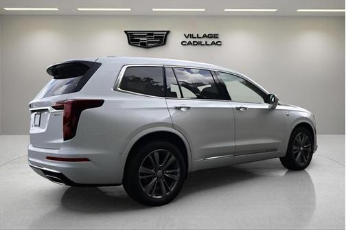 2025 Cadillac XT6 Premium Luxury FWD