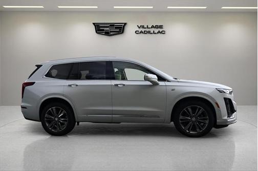 2025 Cadillac XT6 Premium Luxury FWD