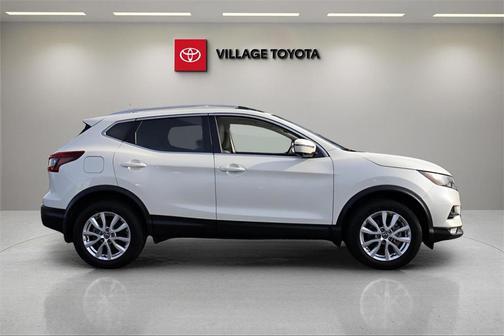 2020 Nissan Rogue Sport SV