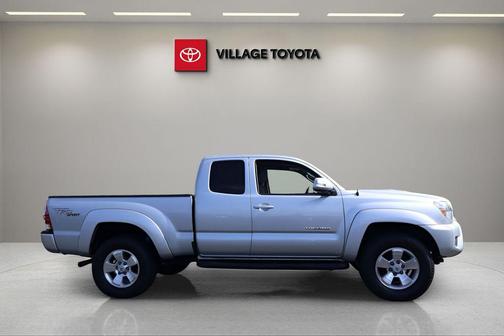 Silver Streak Mica 2012 Toyota Tacoma PreRunner