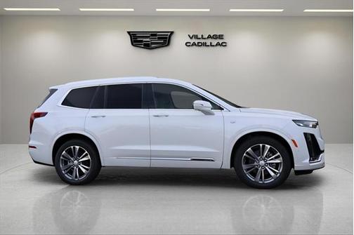 2025 Cadillac XT6 Premium Luxury FWD
