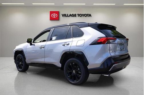 2025 Toyota RAV4 Hybrid SE