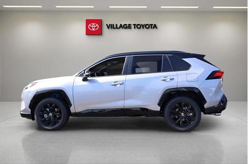 2025 Toyota RAV4 Hybrid SE