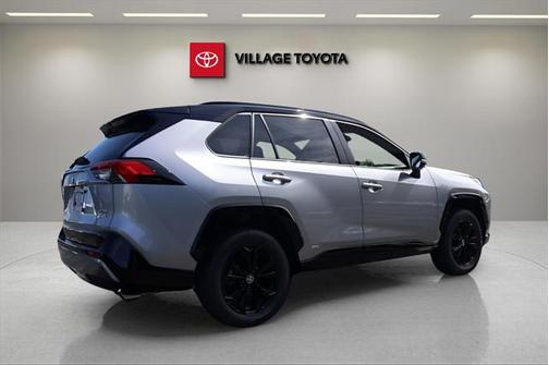 2025 Toyota RAV4 Hybrid SE
