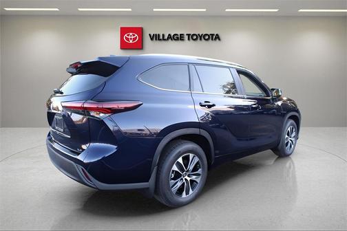 2025 Toyota Highlander XLE