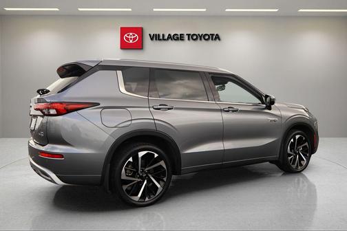 Mercury Gray Metallic 2023 Mitsubishi Outlander PHEV SEL