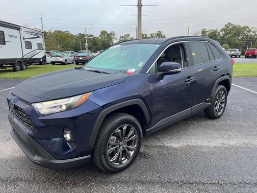 2023 Toyota RAV4 Hybrid XLE Premium