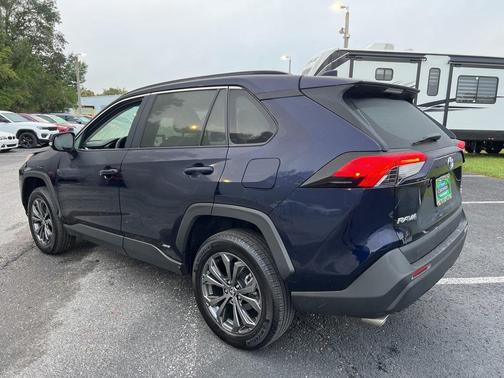 2023 Toyota RAV4 Hybrid XLE Premium