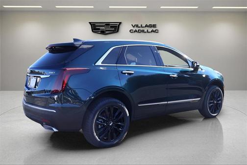 2026 Cadillac XT5 Luxury