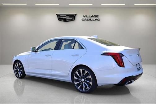2025 Cadillac CT4 Premium Luxury