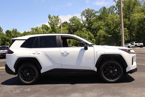Ice 2026 Toyota RAV4 Plug-In Hybrid SE