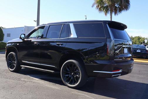 2025 Cadillac Escalade Luxury