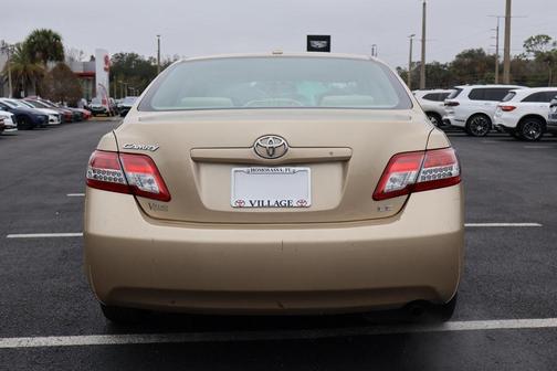 2010 Toyota Camry LE