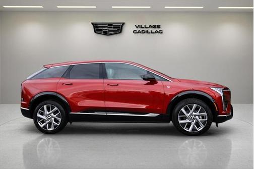 2025 Cadillac OPTIQ Luxury