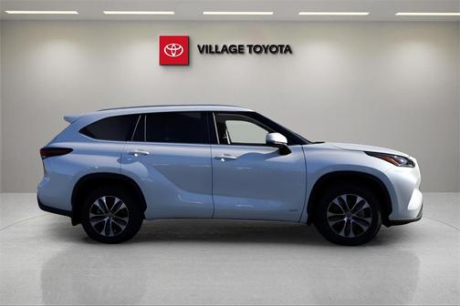 2026 Toyota Highlander Hybrid XLE